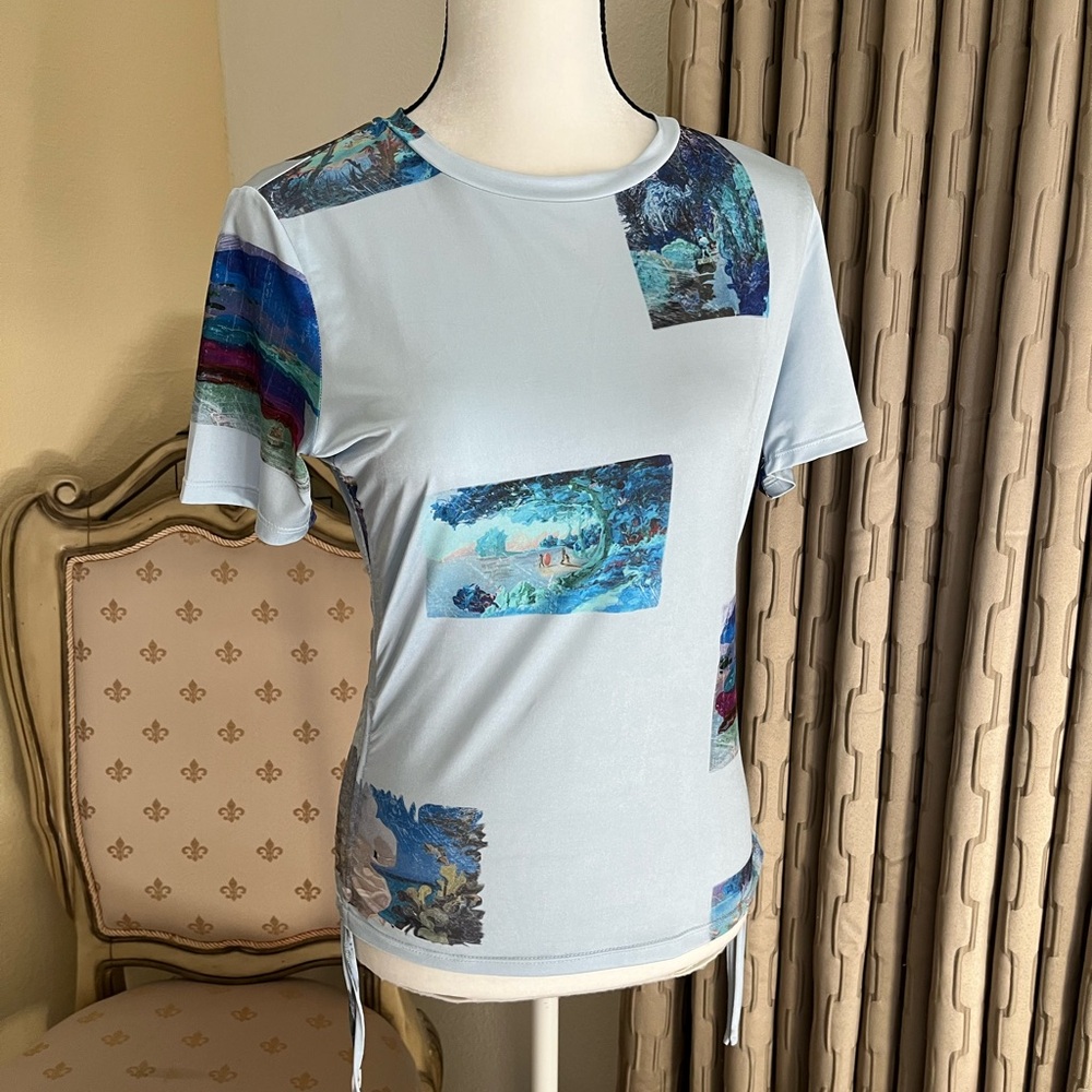 Desigual  Made in Spain Watercolor Pattern Design Tee. Size XL fits like a Med.